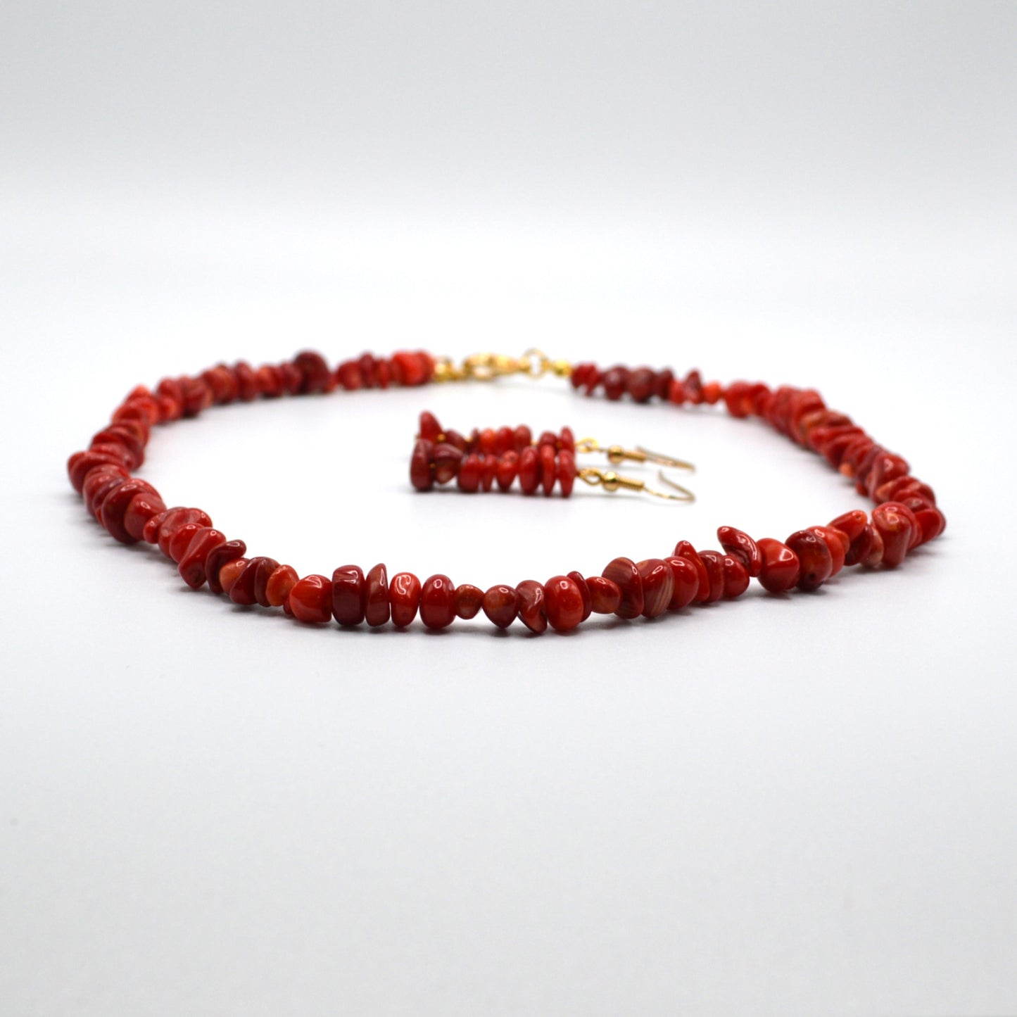 Red Bamboo Coral Beads with a 18kt Gold Clasp and 18kt Gold Earring Hooks