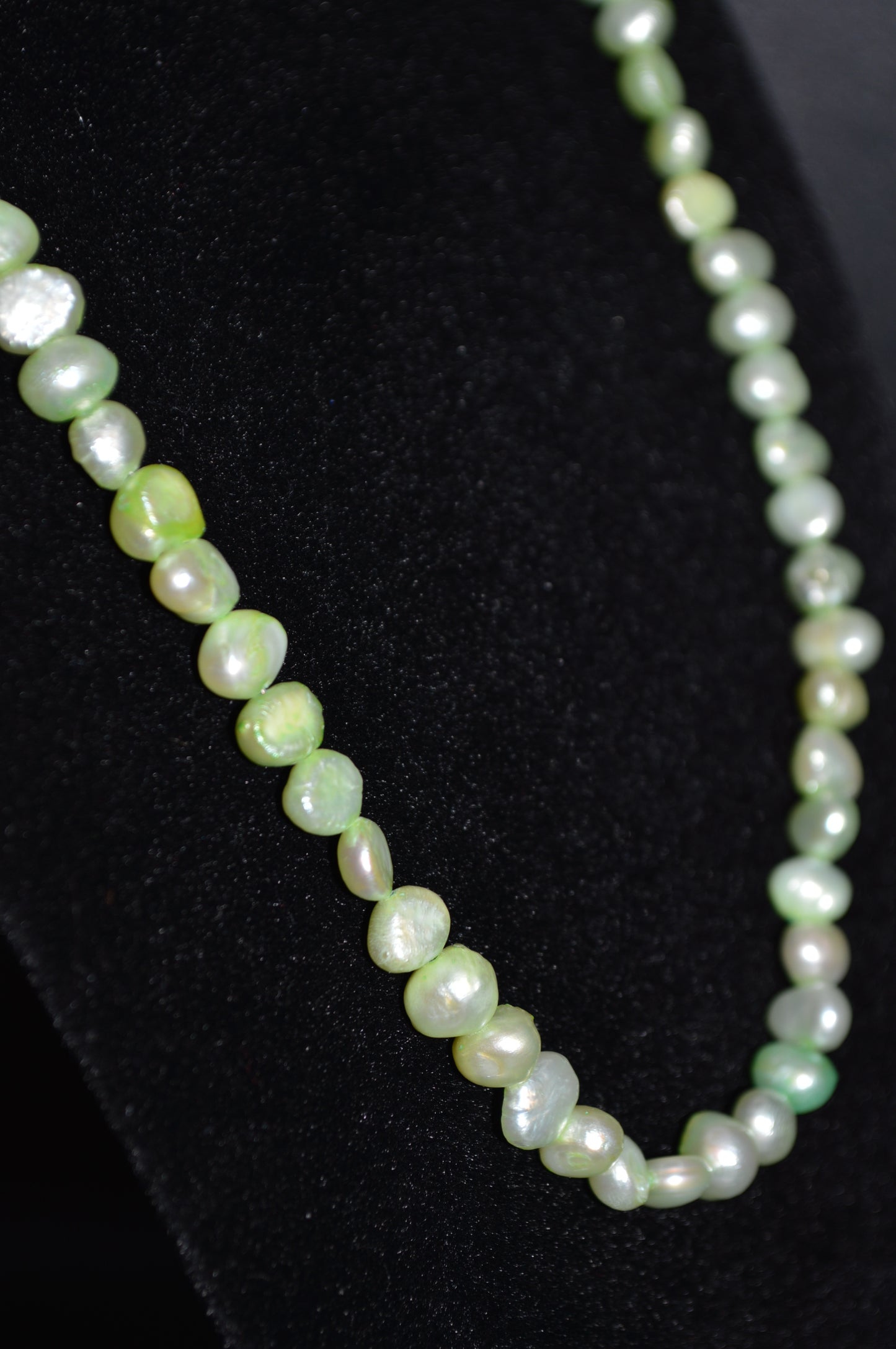 Freshwater Cultured Pearl Necklace and Earring Set (Aloe Green)